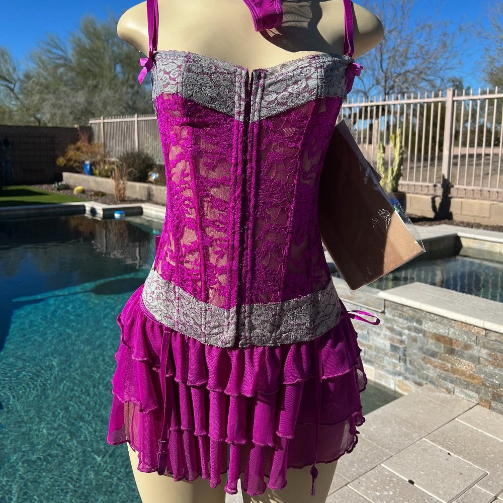 Corset - type matching lingerie